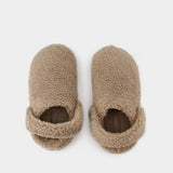 Classic Cozzzy Sandals - Crocs - Synthetic - Brown