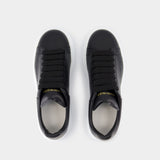 Oversize sneakers - Alexander Mcqueen - Leather - Black/White