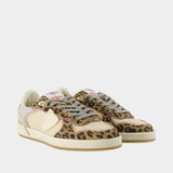 Pgal Low Woman Sneakers - Philippe Model - Leather - Beige