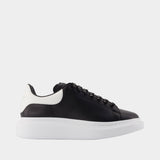 Oversized Sneakers - Alexander McQueen - Leather - Black