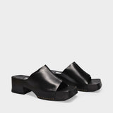 Eileen Raven Clogs in Black Leather