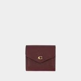 Wyn Small Wallet - Coach - Leather - Red