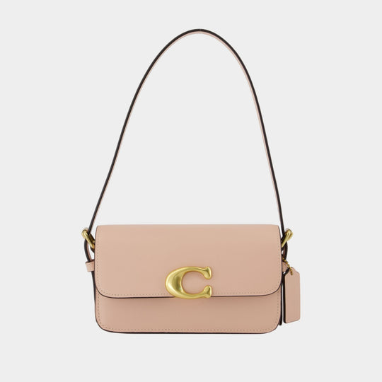 Zoe Shoulder Bag - Coach - Leather - Pink