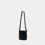 Bleecker 21 Shoulder Bag - Coach - Leather - Black