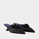 Kitten Bow Pumps - Lanvin - Leather - Black