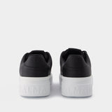 B Court-Calfskin in Black and White Leather