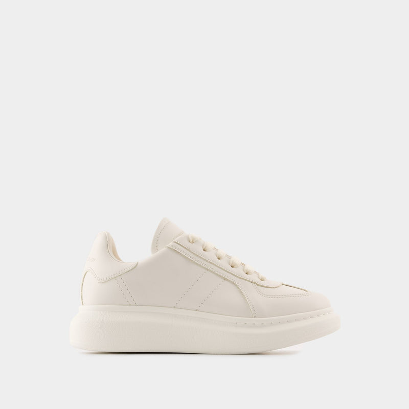 Oversized Sneakers - Alexander McQueen - Leather - White