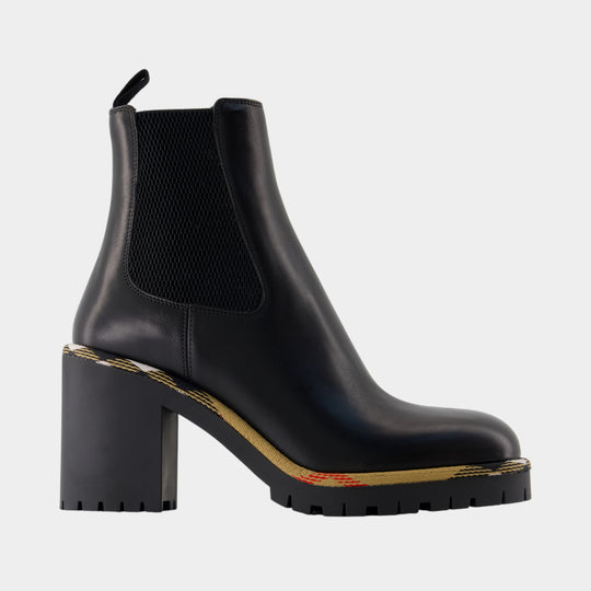Gravel 70 Ankle Boots - Burberry - Leather - Black