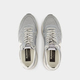 Running Sneakers - Golden Goose Deluxe Brand - Leather - Grey