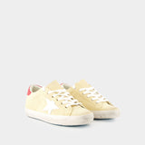 Super Star Sneakers - Golden Goose Deluxe Brand - Leather - Yellow