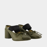 Sandals - MM6 Maison Margiela - Leather - Khaki