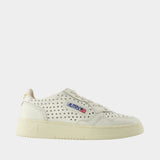 Medalist Low Sneakers - Autry - Leather - White