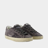 Super Star Sneakers - Golden Goose Deluxe Brand - Leather - Dark grey