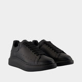 Oversize Sneakers - Alexander McQueen - Leather - Black