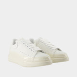 Oversized Sneakers - Alexander McQueen - Leather - White