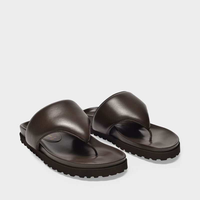 Flip Flops Sandals in Dark Brown Leather