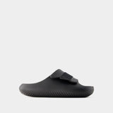 Mellow Luxe Recovery Sandals - Crocs - Thermoplastic - Black