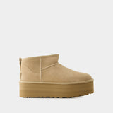 W Classic Ultra Mini Platform Ankle Boots - UGG - Leather - Sand