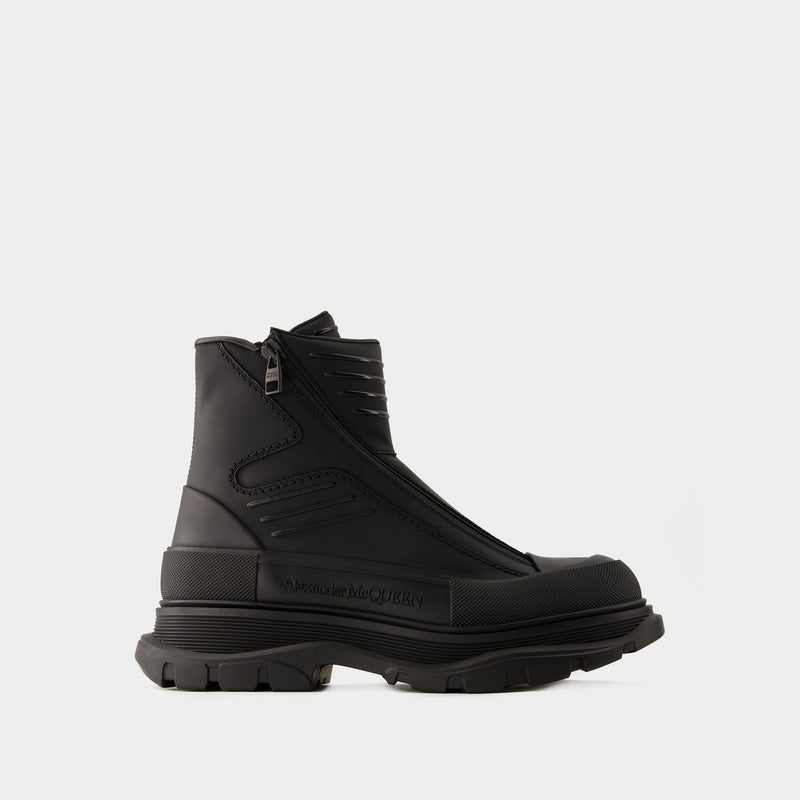 Tread Ankle Boots - Alexander Mcqueen - Leather - Black