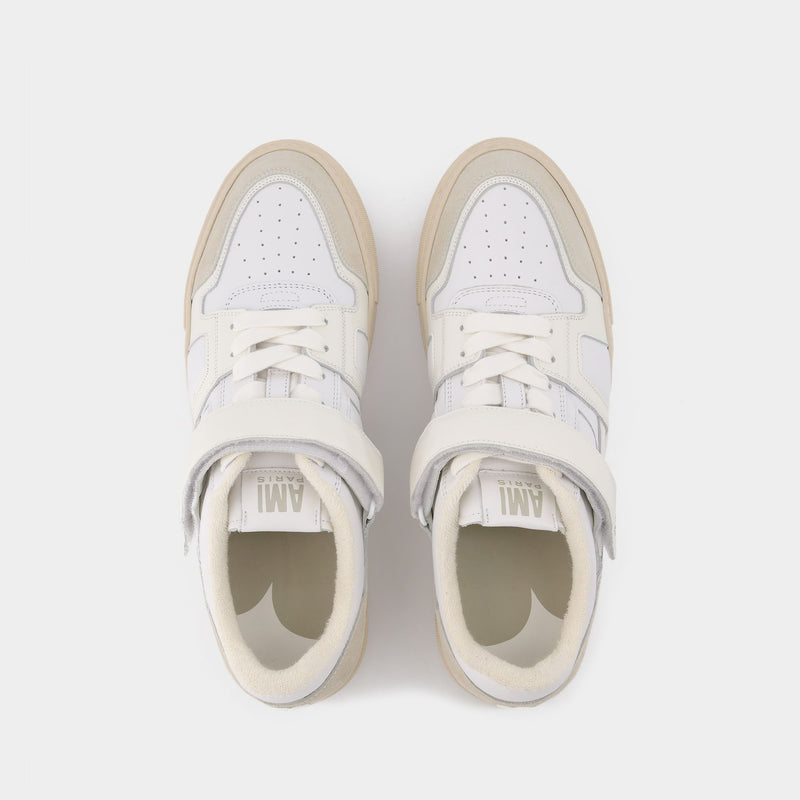 Low-Top ADC Sneakers in White Leather