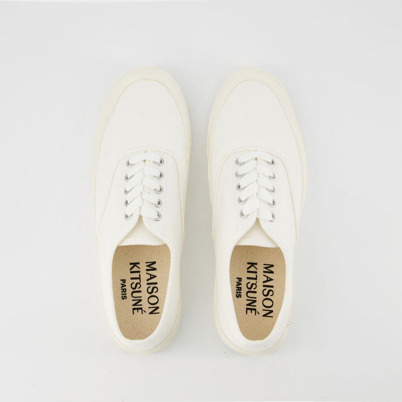 Lace-Up Sneakers in White Canvas