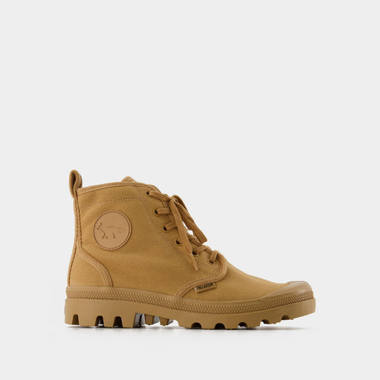 Leather Boots in Recycled Leather/Latex Mix