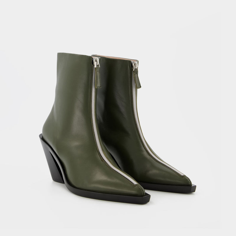 Eclair Zipper Boots in Khaki Leather