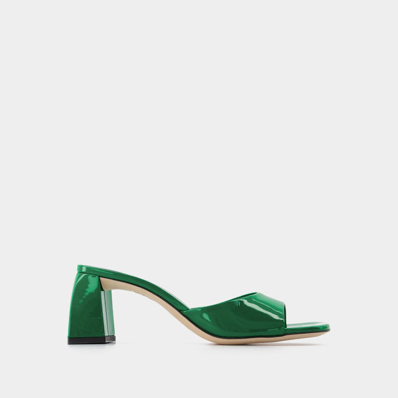 Romy Sandales in Green Patent Leather