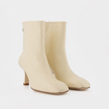 Lola Boots in Beige Leather