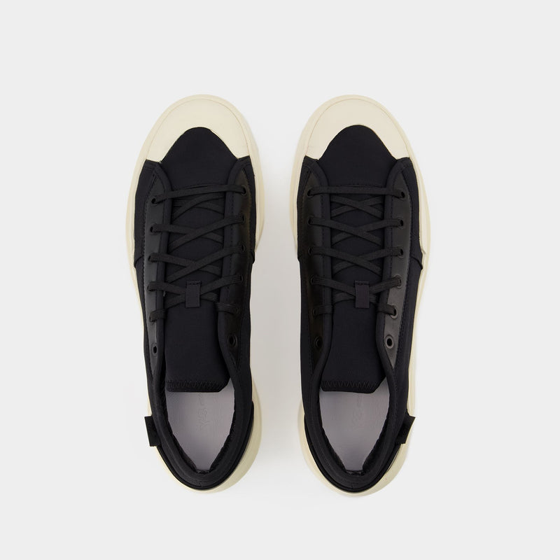 Y-3 Ajatu Court Low Sneakers in Black