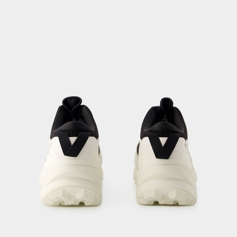 Terrex Swift R3 Gtx Lo Sneakers - Y-3 - Black/Off-White - Leather