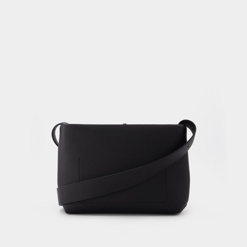 Musubi Shoulder Bag in Black Leather