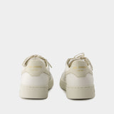 Dice A Sneakers - Axel Arigato - Leather - White/Beige