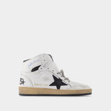 Sky Star Sneakers in White Leather