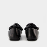 Chain Loafers Close Back in Black Leather