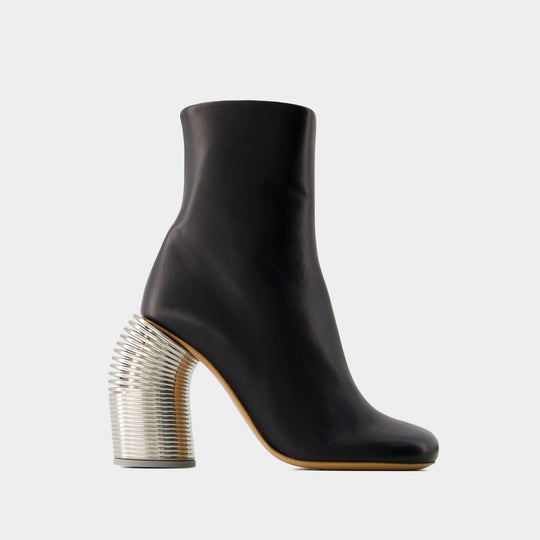 Silver Spring Ankle Boots - Off White - Leather - Black/ Silver