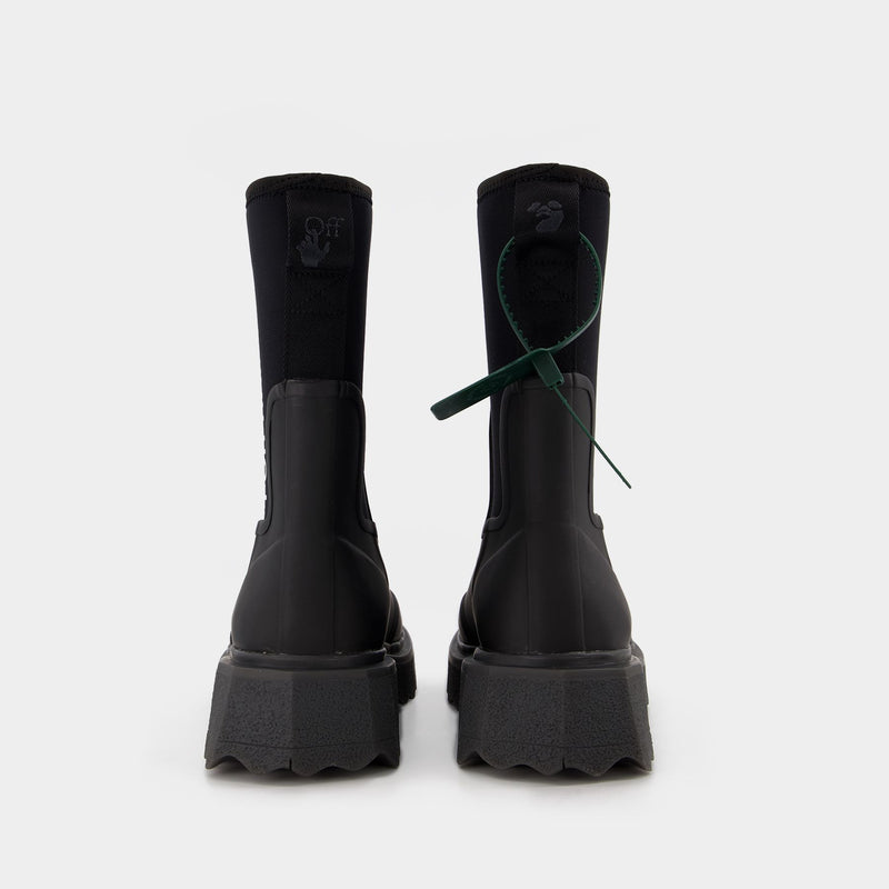 Rubber Sponge Sole Rainboots in Black/White