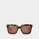 Sunglasses in Brown Acetate