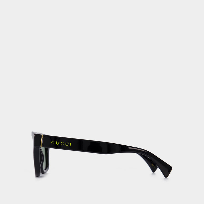 Sunglasses in Black/Green Injection