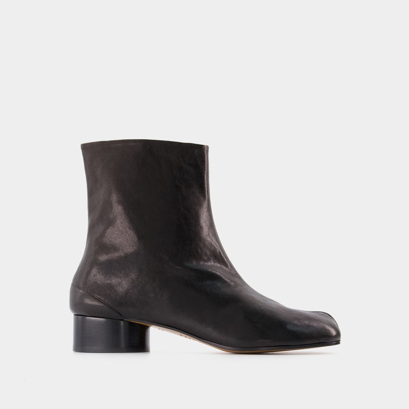 Ankle Boots Tabi H30 in Black Soft Vintage Leather