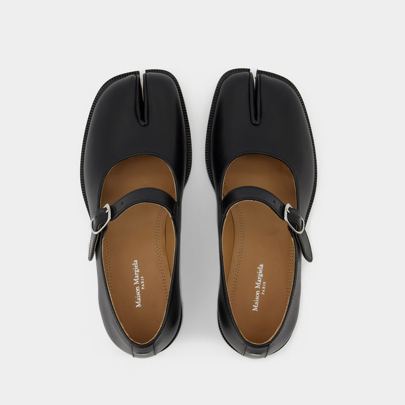 Mary Jane Tabi Flat Shoes - Maison Margiela - Black - Leather