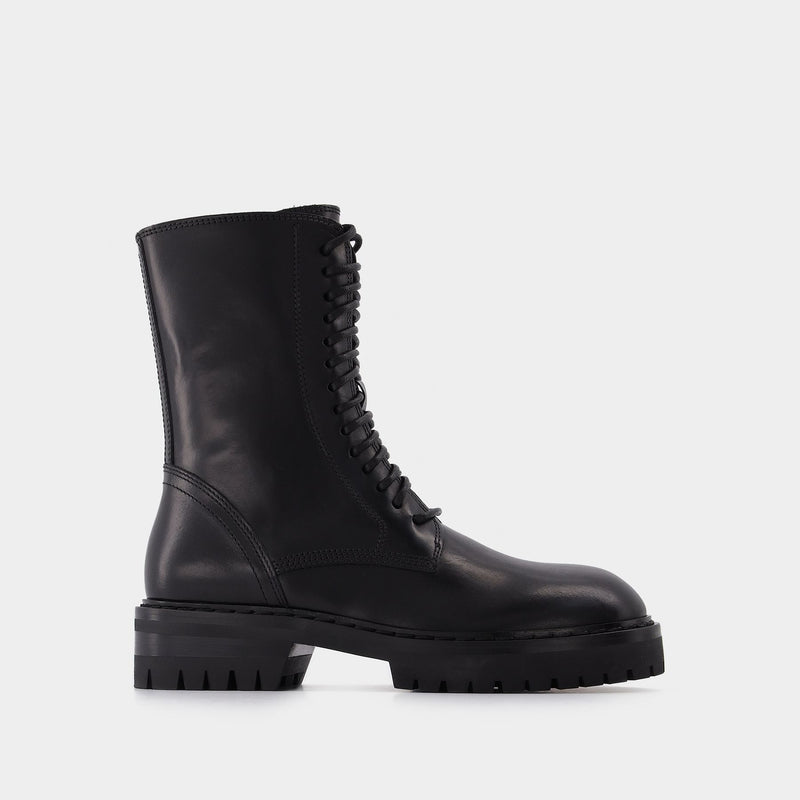 Alec Boots in Black Leather