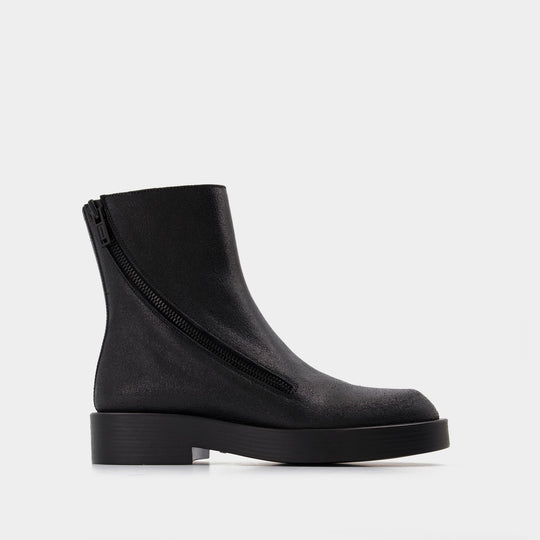 Ernest Ankle Boots in Black Leather