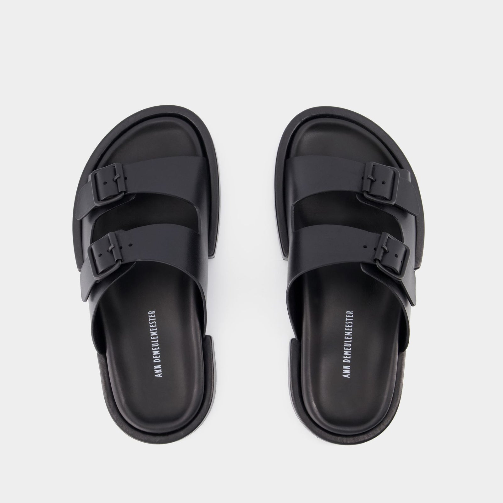 【関税込み】Block Henri Sandals - Ann Demeulemeester - Black ANN DEMEULEMEESTER Black Henri Sandals - Sandals - BeyondStyle