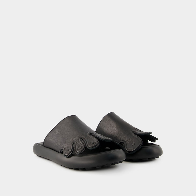 Pelotas Flota Sandals - Camper - Leather - Black