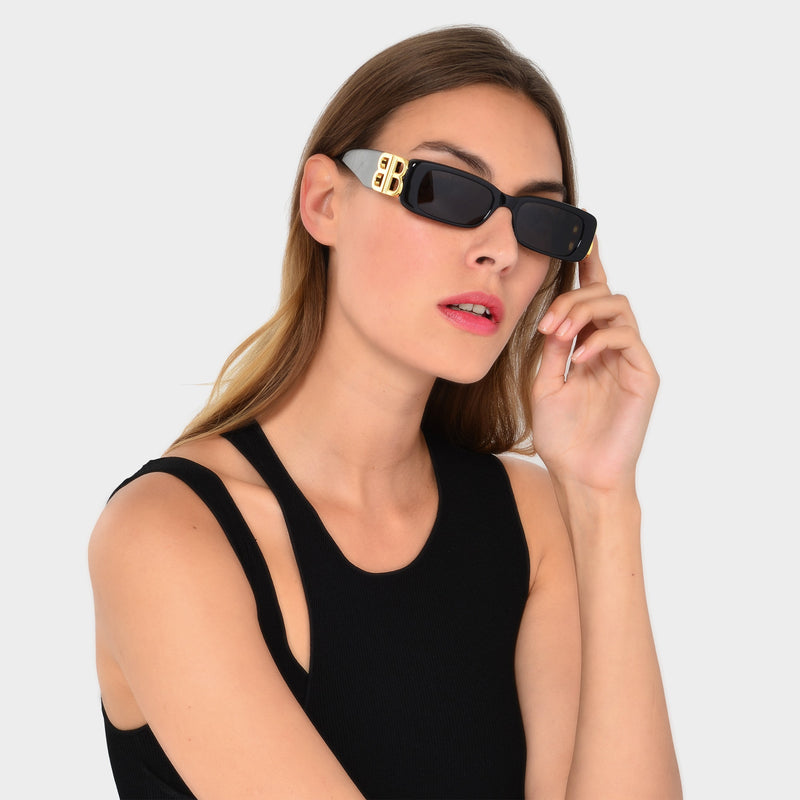 Squared Shaped Sunglasses in Black