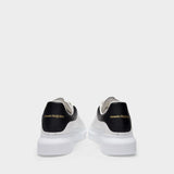 Oversized  Sneakers - Alexander Mcqueen - White/Black - Leather