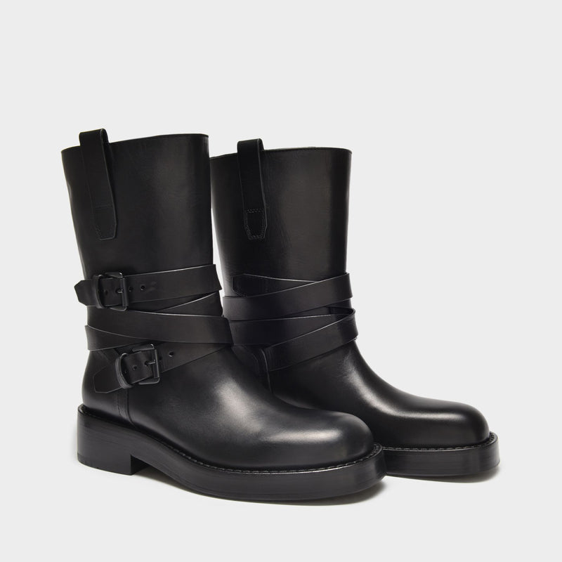 Julian A. Ankle Boots in Black Leather