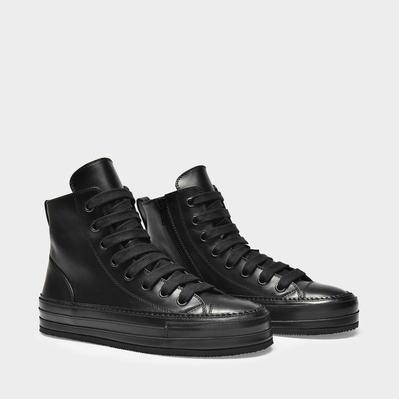 Raven Sneakers in Black Leather