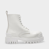 Strike Bootie L20 Ankle Boots in White Smooth Leather